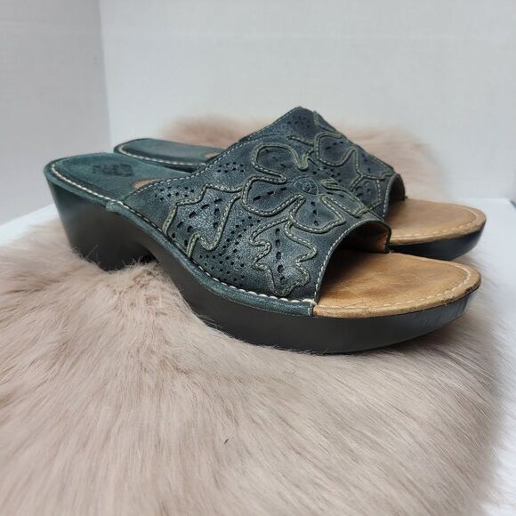 Ariat Shoes - Ariat Floral Slide Sandals Black Style 22301 Womens Slip On Shoes Size 9.5 B